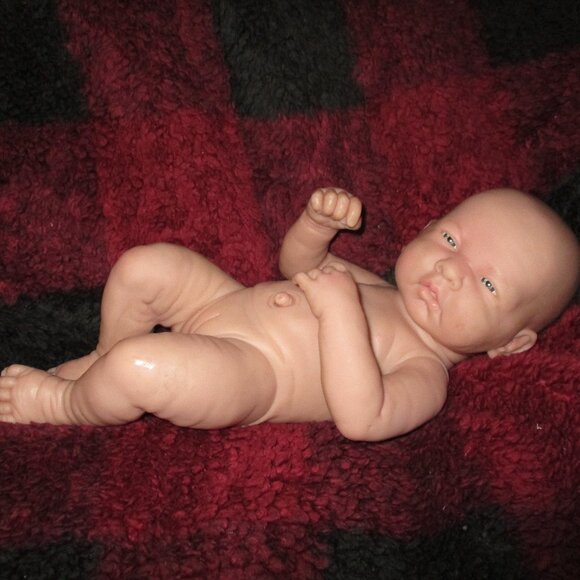 Baby GIRL doll Anatomically correct - Picture 5 of 12